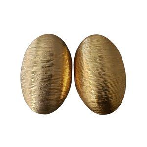 Premier Vintage Gold Tone Oval Textured Clip Earrings 1"